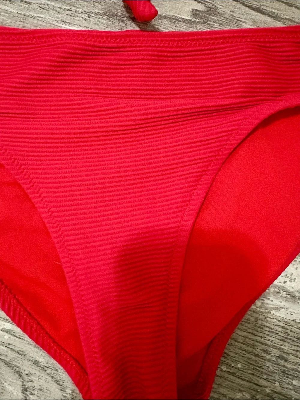 Red Ribbed Knot-Front Bikini Set - Picture 2 of 5